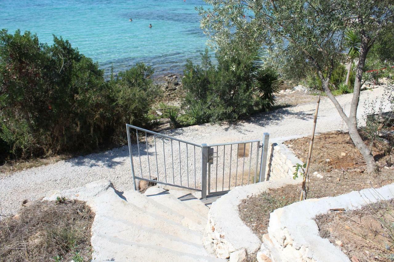 Apartments Andrea Vela Luka Esterno foto