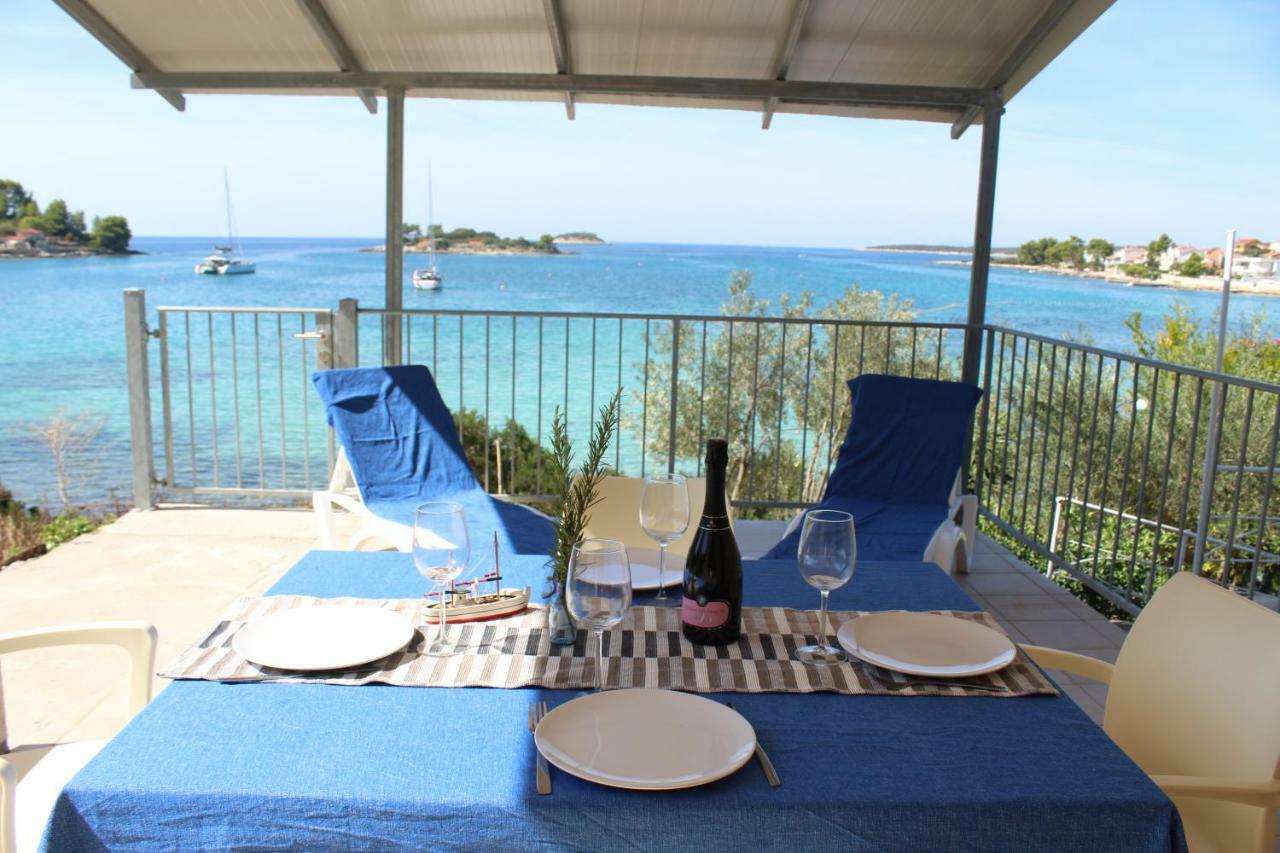 Apartments Andrea Vela Luka Esterno foto
